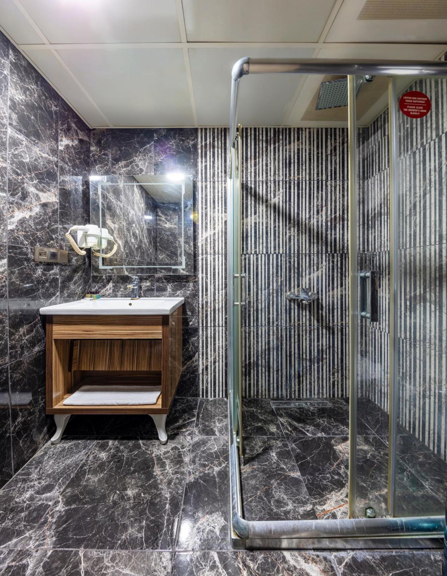 Dem Istanbul Airport Hotel Экстерьер фото